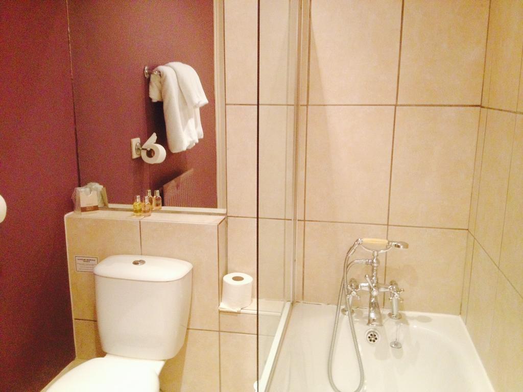Overton Grange Country Hotel Ludlow Zimmer foto
